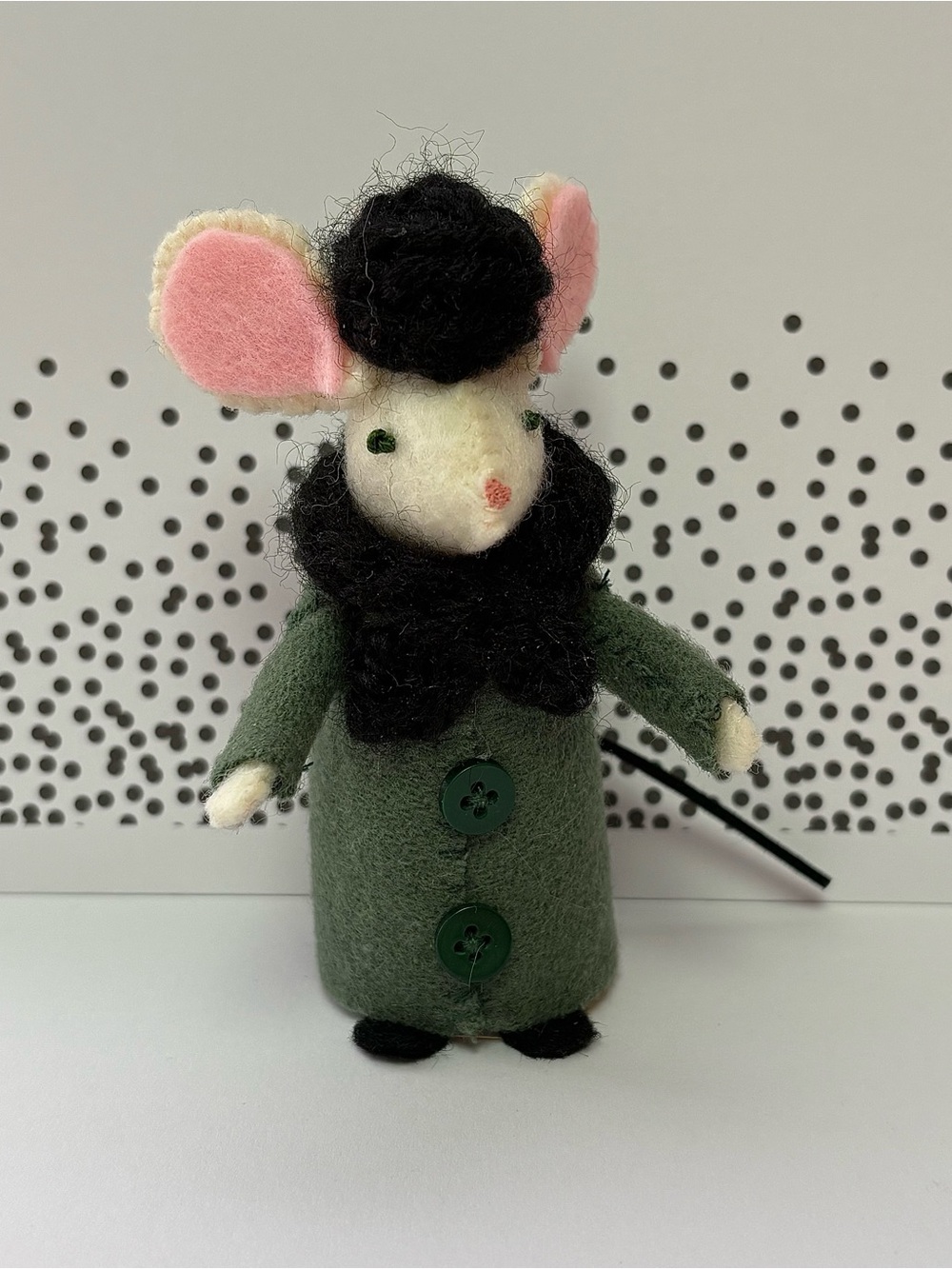 Felt Winter mouse hand-sewn green wool coat knit black scarf hat Christmas